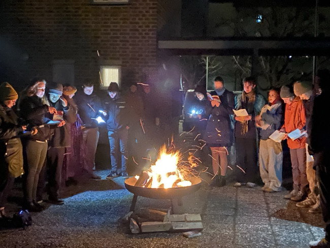 Heilige Nacht am Lagerfeuer