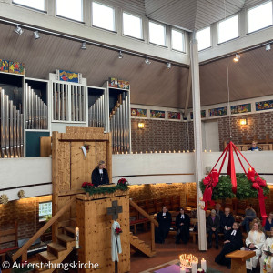 Dekanin Lubomierski hält die Festpredigt